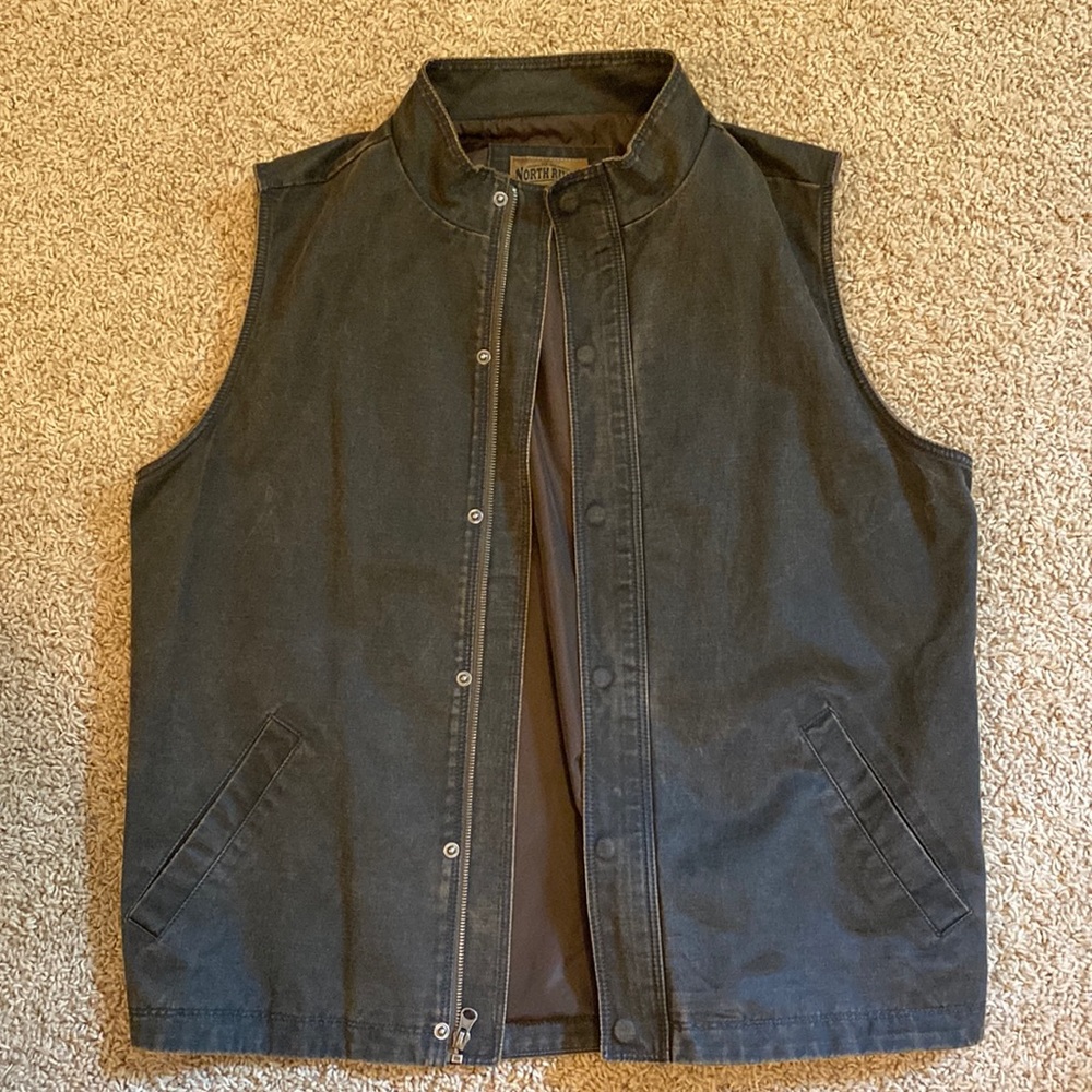 Men’s authentic leather vest